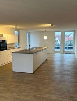 Exklusives 3 Zimmer Penthouse mit großer Dachterrasse in ruhiger Innenstadtlage - Reutlingen