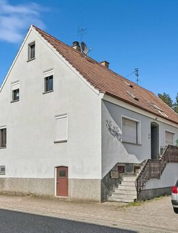 Kapitalanlage: Großzügiges Ein- bis Zweifamilienhaus mit schönem Grundstück in Ohmbach zu verkaufen - Ohmbach