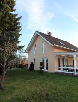 Auf Ihre neue Immobilie in 2026! Gepflegtes Einfamilienhaus auf idyllisch angelegtem Grundstück sucht neue Eigentümer in Waltershausen - Waltershausen