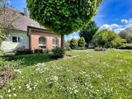 Familientraum mit großem Grundstück und Wintergarten in Auggen - Auggen