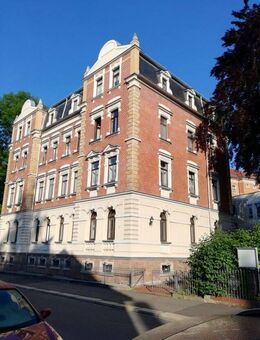 Attraktive 3 - ZI - Wohnung im stattlichen Altbau im Hochparterre - Penig