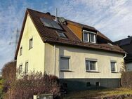 Ruhiges Wohnen auf großem Gartengrundstück - Horn-Bad Meinberg