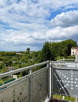 Herrliche 3-Raumwohnung mit 2 Bädern & Balkon! - Magdeburg