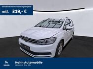 VW Touran, 1.5 TSI Comfortline, Jahr 2021 - Backnang