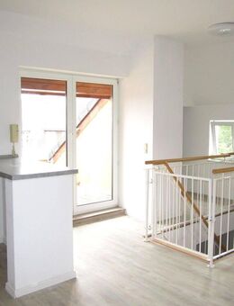 Schöne helle Maisonette mit Balkon zu vermieten! - Wilkau-Haßlau