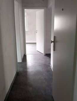 Neubezug nach Sanierung 3 ZKB-Wohnung - Saarbrücken
