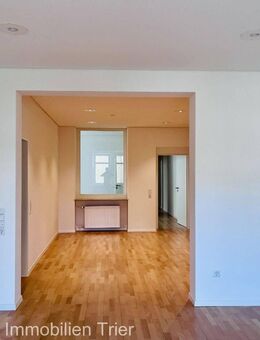 TR.-Moltkestraße- Komplett sanierte Altbauwohnung, 3-4 ZKB, G-WC in zentrumsnaher Lage. - Trier