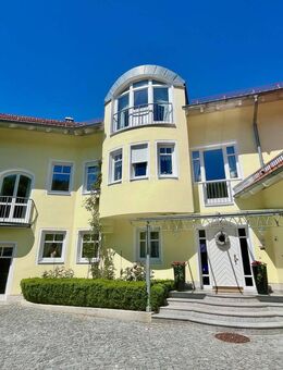 Exklusives, geräumiges Familien-Domizil mit Traumgarten / Ruhige Höhenlage Nähe Burghausen & A 94 - Burghausen