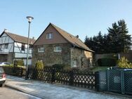 Schöne 2,5 Zimmer Wohnung mit eigenem Eingang und Gartennutzung in Isenbügel - Heiligenhaus