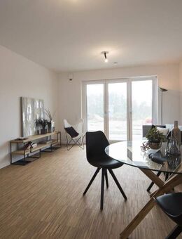 Schöne 2 Zimmer-Wohnung mit Balkon - Lüneburg