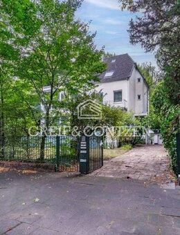 Baupotential in Köln-Marienburg - Baugrundstück zur Fertigstellung oder Neubebauung - Köln