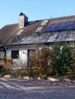 Roßtal-S-Bahn Nähe: Einfamilienhaus mit PV, Solar, Doppelgarage und Traumblick auf Felder und Wiesen - Roßtal