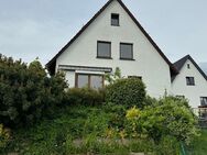*Stadtnahe Doppelhaushälfte mit Südterrasse und kleinem Garten!* - Osterode (Harz)