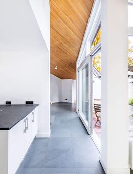 PERFECT BALANCE - Familienidylle mit Seezugangsrecht am Westufer des Starnberger Sees - Pöcking