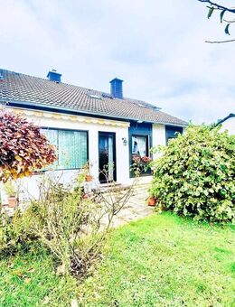 AS IMMOBILIEN: 4br 2.5 bath detached house fitted kitchen garage fireplace yard Wiesbaden Delkenheim - Wiesbaden