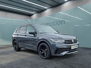 VW Tiguan, 2.0 TDI R-Line, Jahr 2024 - München