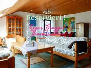 Großzügig geschnittene teilmodernisierte Dachgeschosswohnung mit Balkon und Garage!!! - Winterberg
