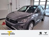 VW T-Roc, 1.0 TSI ALLWETTER, Jahr 2023 - Bochum