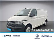 VW T6.1, 2.0 TDI Transporter Kasten 110kW SG6, Jahr 2023 - Schwerin