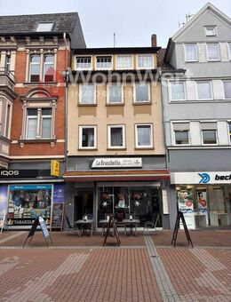 Solides Mehrfamilienhaus mit Gewerbeeinheit im Herzen von Peine - Peine