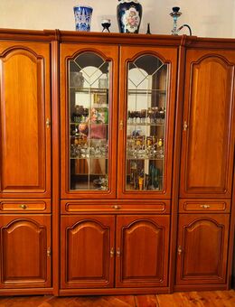 Massive Holz Schrankwand / Wohnwand/ Vitrine bis 7.12. Abholungw - Berlin Mitte