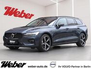 Volvo V60, Kombi Plus Dark B4 Benzin EU6d, Jahr 2024 - Berlin