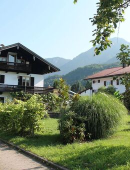 Mehrfamilienhaus in begehrter Lage mit großzügigen Außenanlagen - Unterwössen