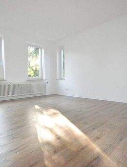 Attraktive Kapitalanlage: 4,5-Zimmer Erdgeschosswohnung in direkter Hochschulnähe in Suderburg - Suderburg