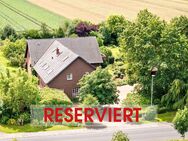 RESERVIERT! Top-gepflegter Hof mit vier Wohnungen und traumhaftem Bauerngarten - teilvermietet - Syke