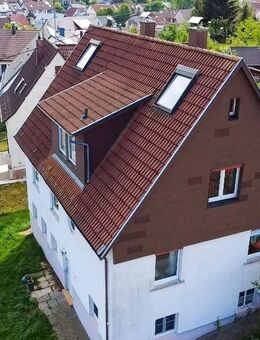 Einfamilienhaus in ruhiger Hanglage mit Blick zur Burg Hohenneuffen - Neuffen