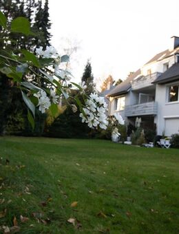 Einziehen und Wohlfühlen: Renovierte 3-Zimmer-Wohnung in ruhiger Lage - Hamburg