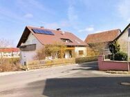 Ländlicher Wohntraum mit Potenzial - Großzügiges ZFH mit Scheune, Garten in Seubersdorf-Batzhausen - Seubersdorf (Oberpfalz)