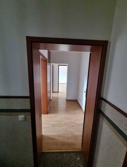 Attraktive 2 Zi.-Wohnung in zentraler Lage zu vermieten - Duisburg