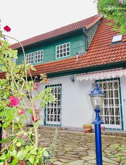 PREISIDEEN ERBETEN!! Traum Areal für Pferdeliebhaber - sofort frei - Mehrfamilienhaus - Bauland - Halle - Pferdestall -Weide - 6 Min-HH Schnelsen - Hasloh