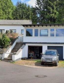 freistehendes Einfamilienhaus mit Nebengebäude in bester Lage von Dahlem - Dahlem (Nordrhein-Westfalen)