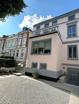 Hochwertig sanierte Wohnung in zentraler Lage von Lübeck - Lübeck