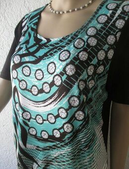 NEU mit Etikett * Swarovski * Glitzer * Strass * Kristalle * Steinchen * 3D Blumen * Blüten * Kurzarm * T- Shirt "Paola!" Gr. 38, 40- 42/ S- M * schwarz * smaragd-grün * weiß * - Riedlingen