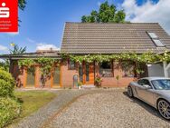 Traumhaftes Einfamilienhaus mit Galerie, Garage und Carport in bester Lage von Hude - Hude (Oldb)
