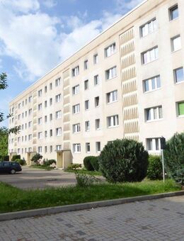 Wir renovieren für Sie+ Einzug im Juli und 2 Monate kaltmietfrei sparen! - Sangerhausen