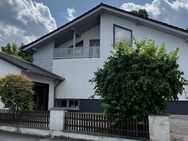 Familien(t)raum mit Gartenparadies - 2 Garagen, viel Raum & ideal für mehrere Generationen! - Osterhofen