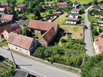 Für Macher, Gestalter und Kreative - aus Alt mach neu | Großer Hof wartet auf junge Familie | Tierhaltung möglich | Idyllische Lage!