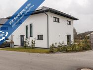 Fürstenzell: Neubau-EFH, Erstbezug 04/2023, Top-Energiestandard A - mit Einbauküche und PV-Anlage - Fürstenzell