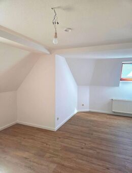 Tolle 2 Raum- Wohnung in der Schlossstraße in Waldheim! - Waldheim
