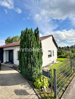 Stilvolles Einfamilienhaus mit großem Garten in Sachsenheim - modernisiert und familienfreundlich - Sachsenheim