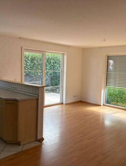 Tolle Erdgeschosswohnung - Terrasse - Einzelgarage - Rottenburg (Neckar)