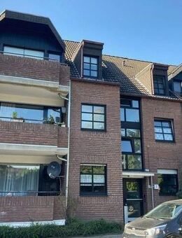 Moderne und sehr ansprechende Maisionettewohnung mit Balkon und Einbauküche ! Stellplatz vorhanden ! - Krefeld