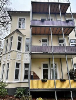 Elegante 2- Zimmer- Wohnung mit großen Balkon in historischer Atmosphäre und fußläufig zur Altstadt - Remscheid