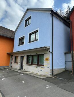 Mehrfamilienhaus mit 3 Einheiten in Amberg - Amberg