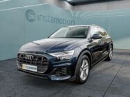 Audi Q8, 55TFSI adAIR, Jahr 2023 - München