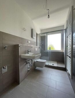 *Erstbezug nach Sanierung*Tageslichtbad*schöner Altbau* - Essen